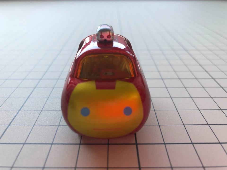 TOMICA: Marvel tsumutsumu Iron Man  - Image 4 of 4