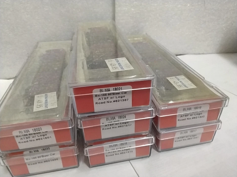 N SCALE BLMA  MODELS 60 FT BEER CARS ATSF  LOGO X 7 NUMDERS - Image 4 of 4