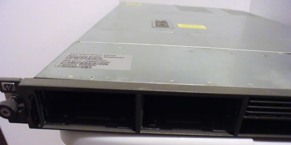 HP Proliant DL360 G5 HSTNS-2115 Rack Server - UNTESTED AS IS - Image 2 of 4