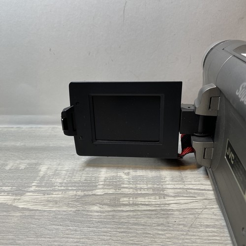 JVC Compact Super VHS Camcorder GR-SXM920U PLAYS TAPES READ DESCRIPTION (B294) - Picture 5 of 10