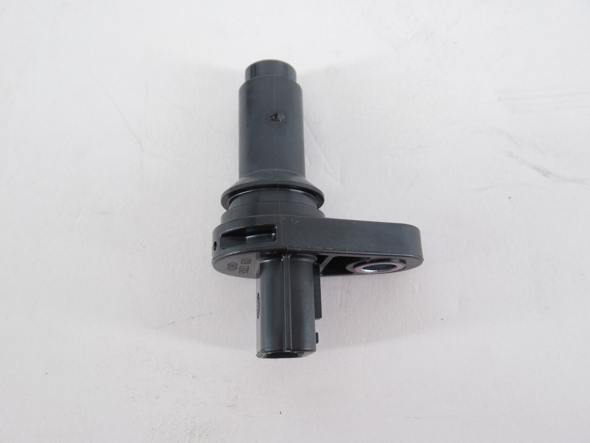 Genuine OEM Nissan Infiniti 23731-JA10C Crankshaft Position Sensor