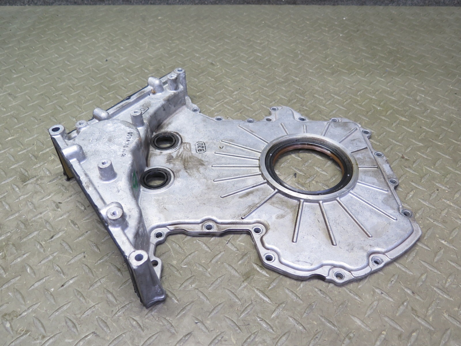 2006-2012 BENTLEY FLYING SPUR 6.0L ENGINE REAR CENTER CRANKCASE COVER