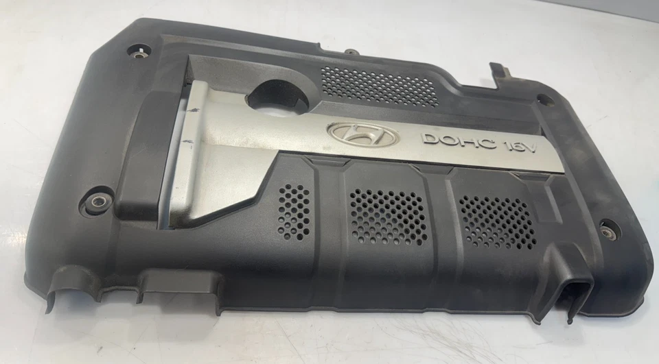 Cubierta del motor Hyundai Elantra 2003-2008 2,0 litros P/N 29240-23650 original OEM usada Foto 3 de 4