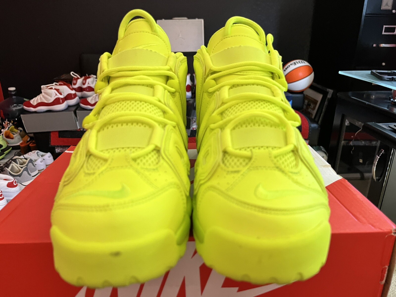 Nike AirMore Uptempo Volt モアテンボルト 27.5cm [ナイキ] AIR MORE 