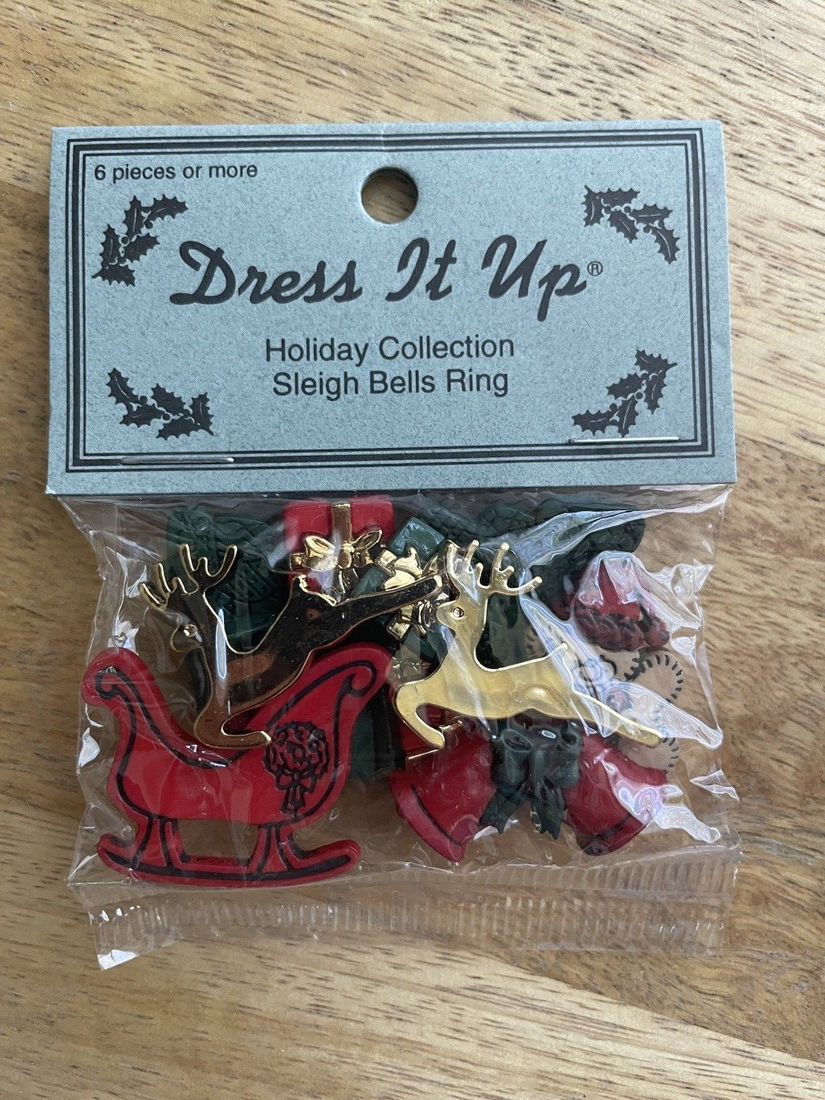 Dress it Up Plastic Buttons 