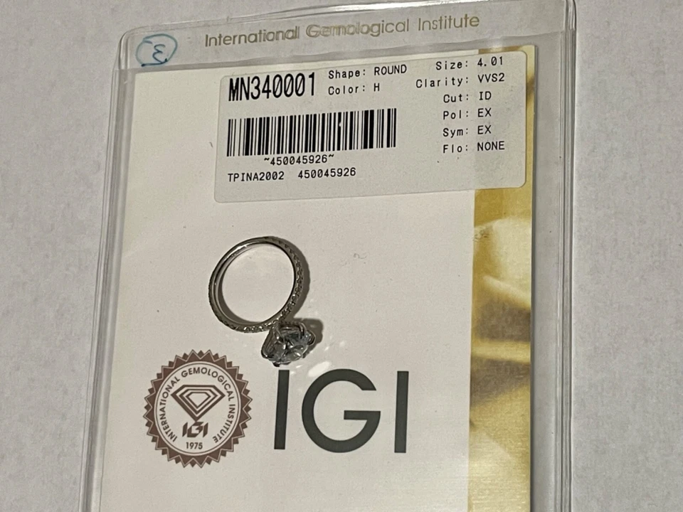 Anillo de compromiso solitario de diamantes de corte redondo creado en laboratorio 4,01 quilates VVS2 H platino Foto 2 de 4