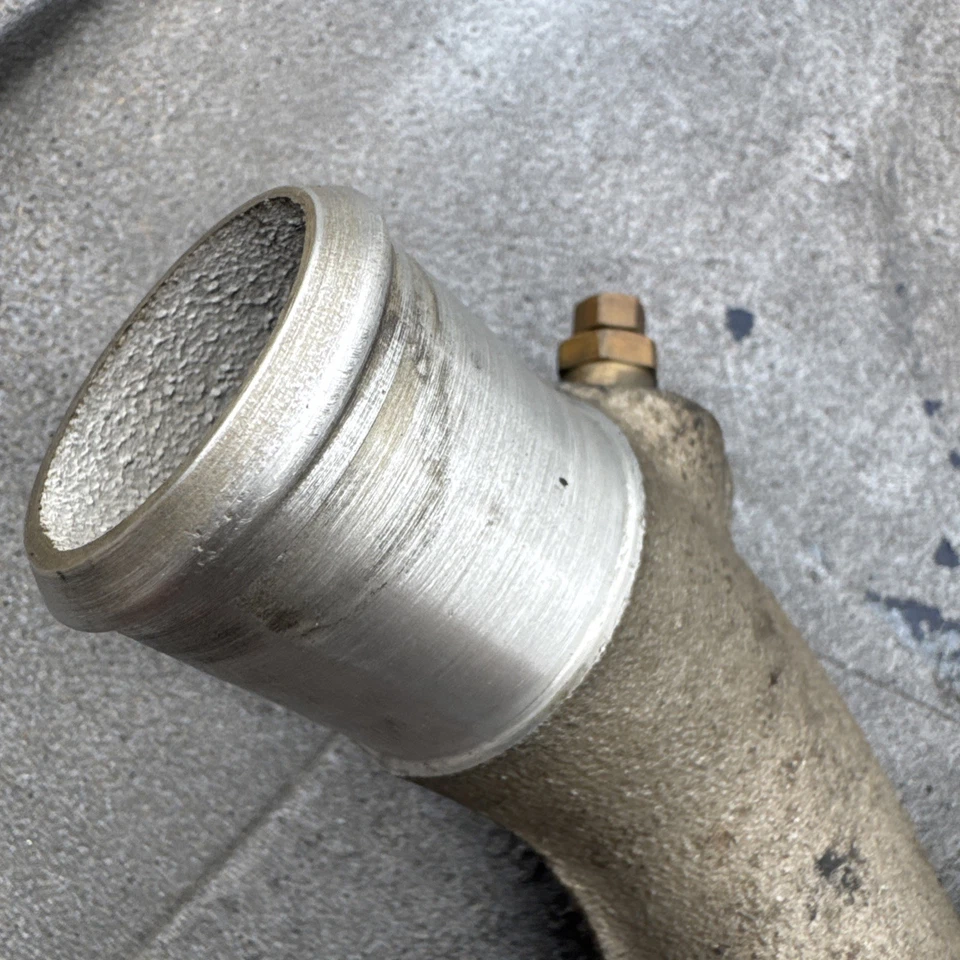 Adaptador conector toma de agua GM 3,1 L 3,4 L 3,5 L Buick Chevy Pontiac 10182345 Foto 3 de 4