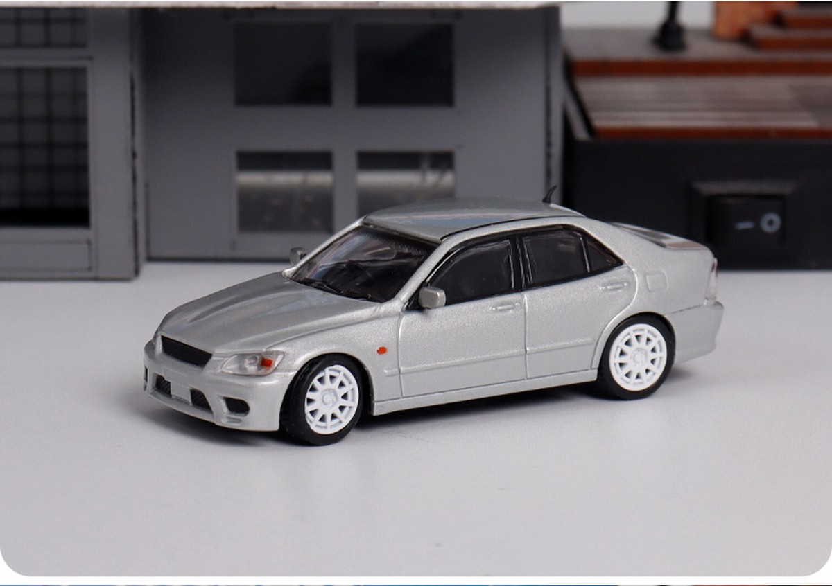 ミニカー Toyota ALTEZZA RS 200 Customized Version Full build] Make It Toyota Altezza RS200 Z Edition 1/24