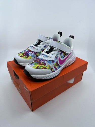 Nike Revolution 5 Fable Shoes White/Fire Pink US11,5C CJ2092-100 - Picture 2 of 5