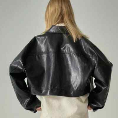 Women's Vintage 90s Black and Brown Crop Leather Jacket Oversized Women's Vintage 90s Black and Brown Crop Leather Jacket Oversized