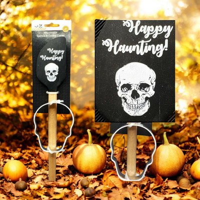 Skull Spatula Cookie Cutter 2PC Set Happy Haunting Goth Kitchen Decor Halloween