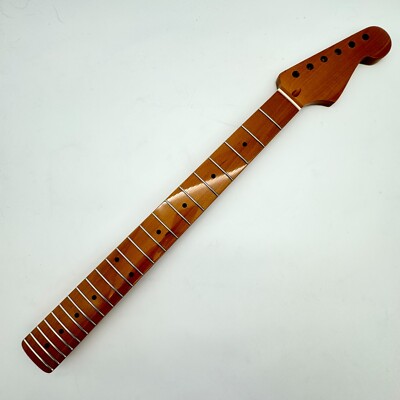 HooDoo Stratocaster Roasted Maple Neck Beefy New HSN4227