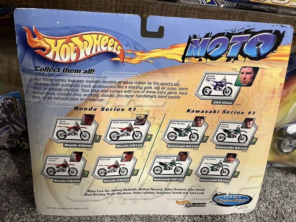 Hot Wheels Moto Core Moto X Jeremy Mcgrath YZ 250 King Mxs Dirt Bike Toy - Image 2 of 2