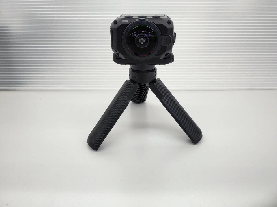 Cámara de acción Garmin VIRB 360 disparando imagen: JP Foto 3 de 4