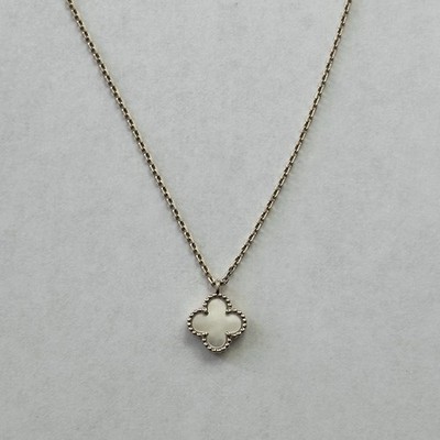 Van Cleef & Arpels Sweet Alhambra Pendant Necklace Mother Of Pearl Yellow Gold
