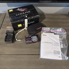 Nikon Coolpix S220 Digital Camera   Plum With Box Works Great