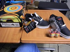 NIB Heelys GR8 PRO Wheeled Heel Shoes, Black/White , Male Size 2 USA