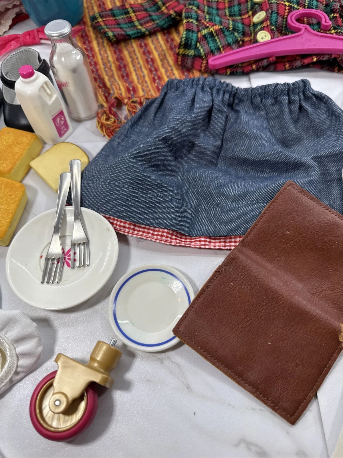  various american girl doll accessories 