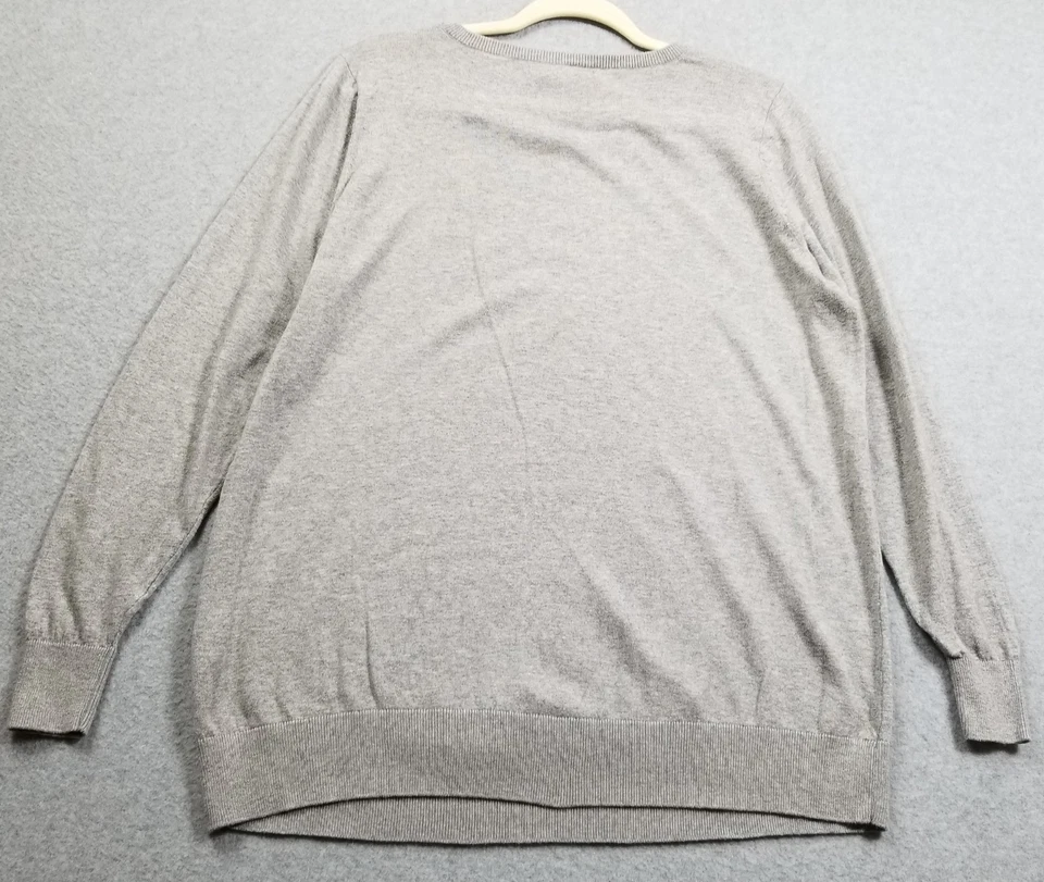 Old Navy Sweater Women’s 1X Plus Gray Owl Long Sleeve Scoopneck Stretch Pullover - Image 4 of 4