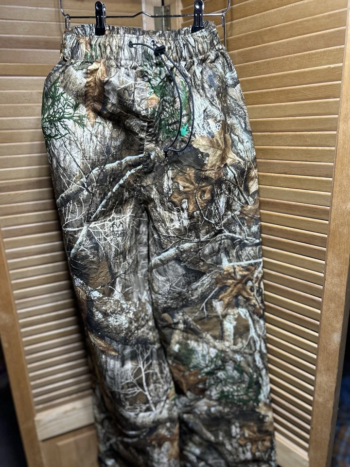 Frogg Toggs Real Tree Med-Lrg Men’s Camo Top With Hood/ Elastic Waist Pants,Bag - Image 4 of 4