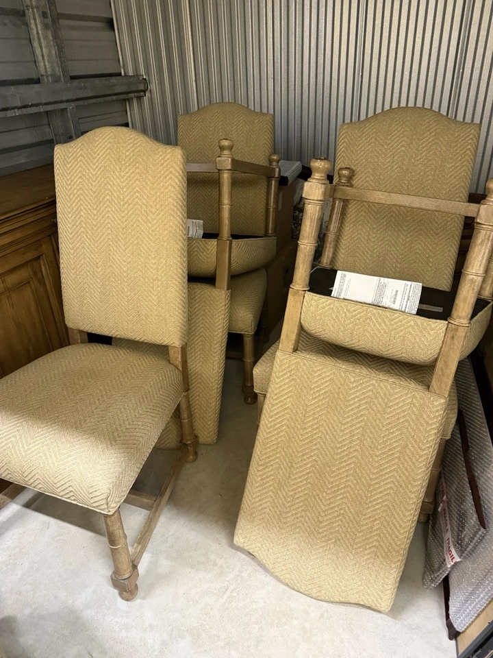 Ethan Allen Dinning Room Set with 6 chairs,Buffet, and Mirror. - Image 3 of 4