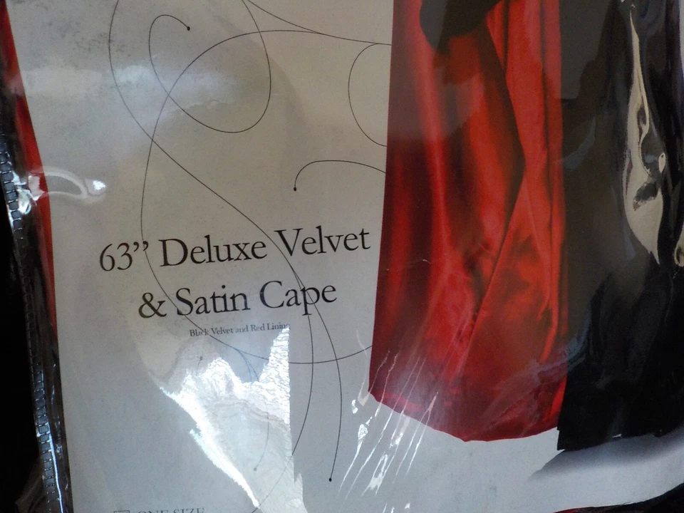 UNDERWRAPS 63" DELUXE VELVET & SATIN CAPE, ADULT, BLACK & RED ONE SIZE- NEW - Image 2 of 4