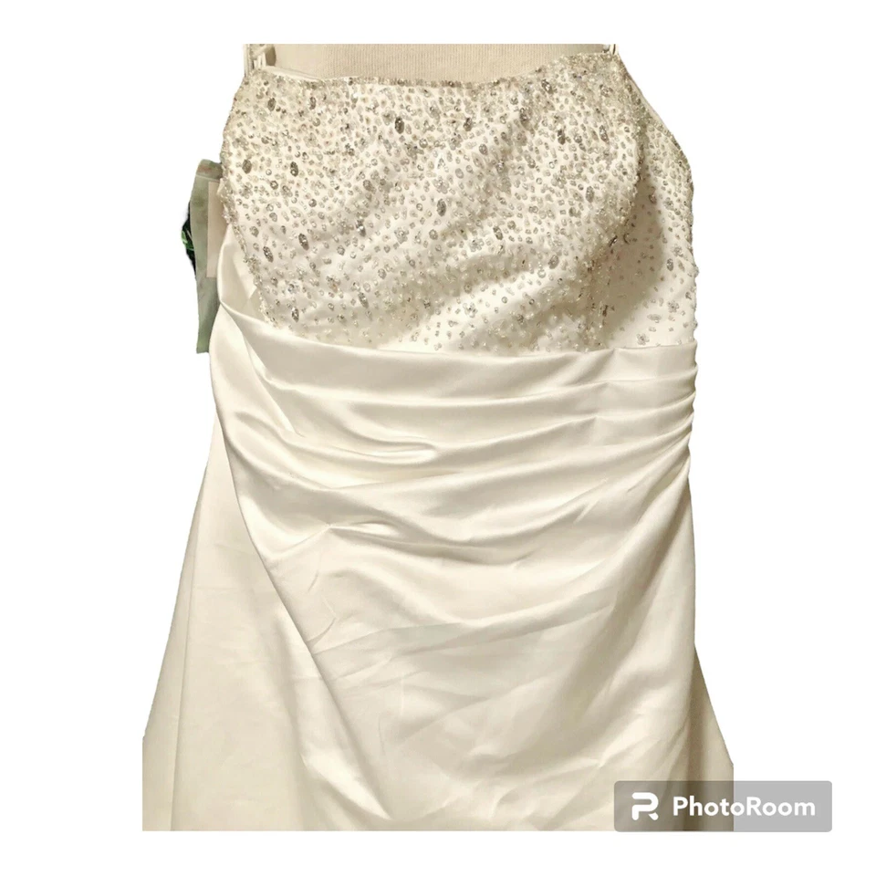 Vestido de novia Alfred Angelo talla grande poliéster satinado look capilla tren nuevo defecto Foto 4 de 4