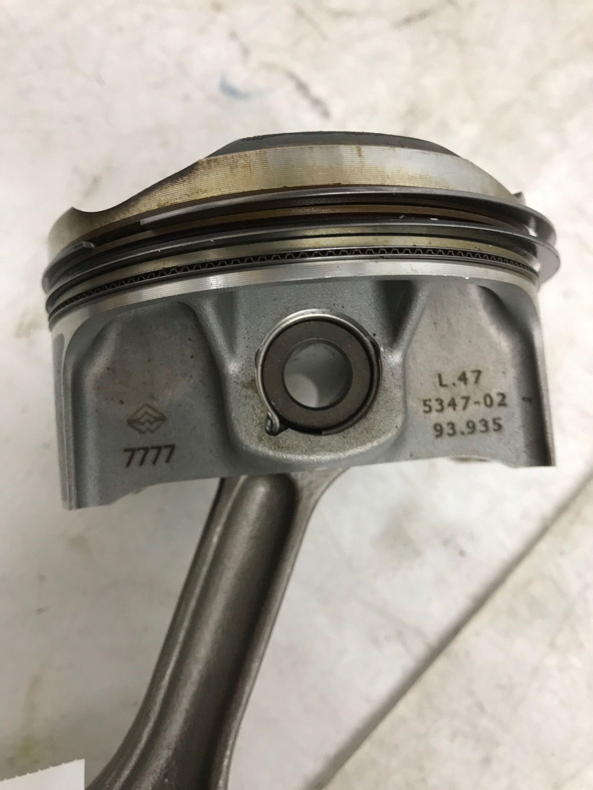 2017-2020 FERRARI GTC4LUSSO (D) 6.3L V12 PISTON HEAD CONNECTING ROD 60108163 OEM