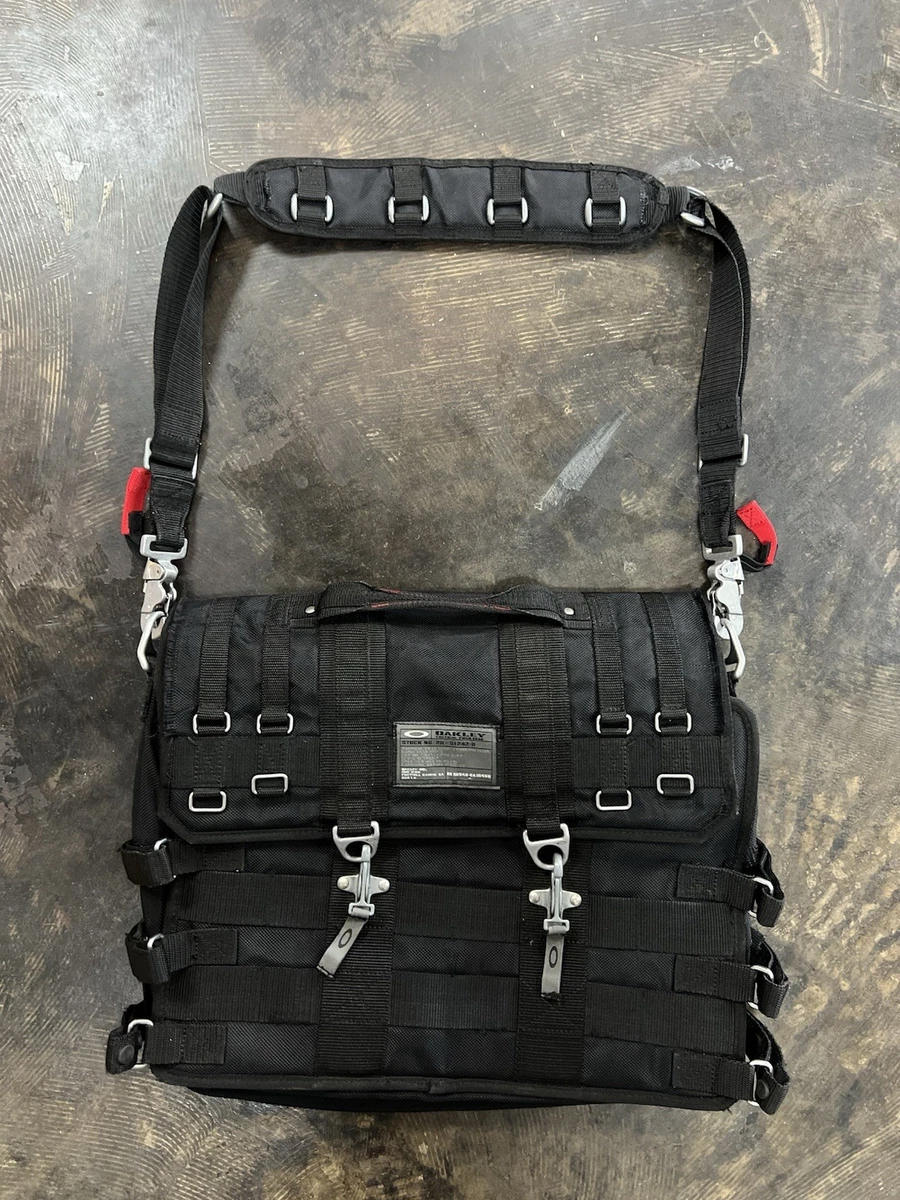 Oakley Men's Nylon Messenger Bags for sale - eBay