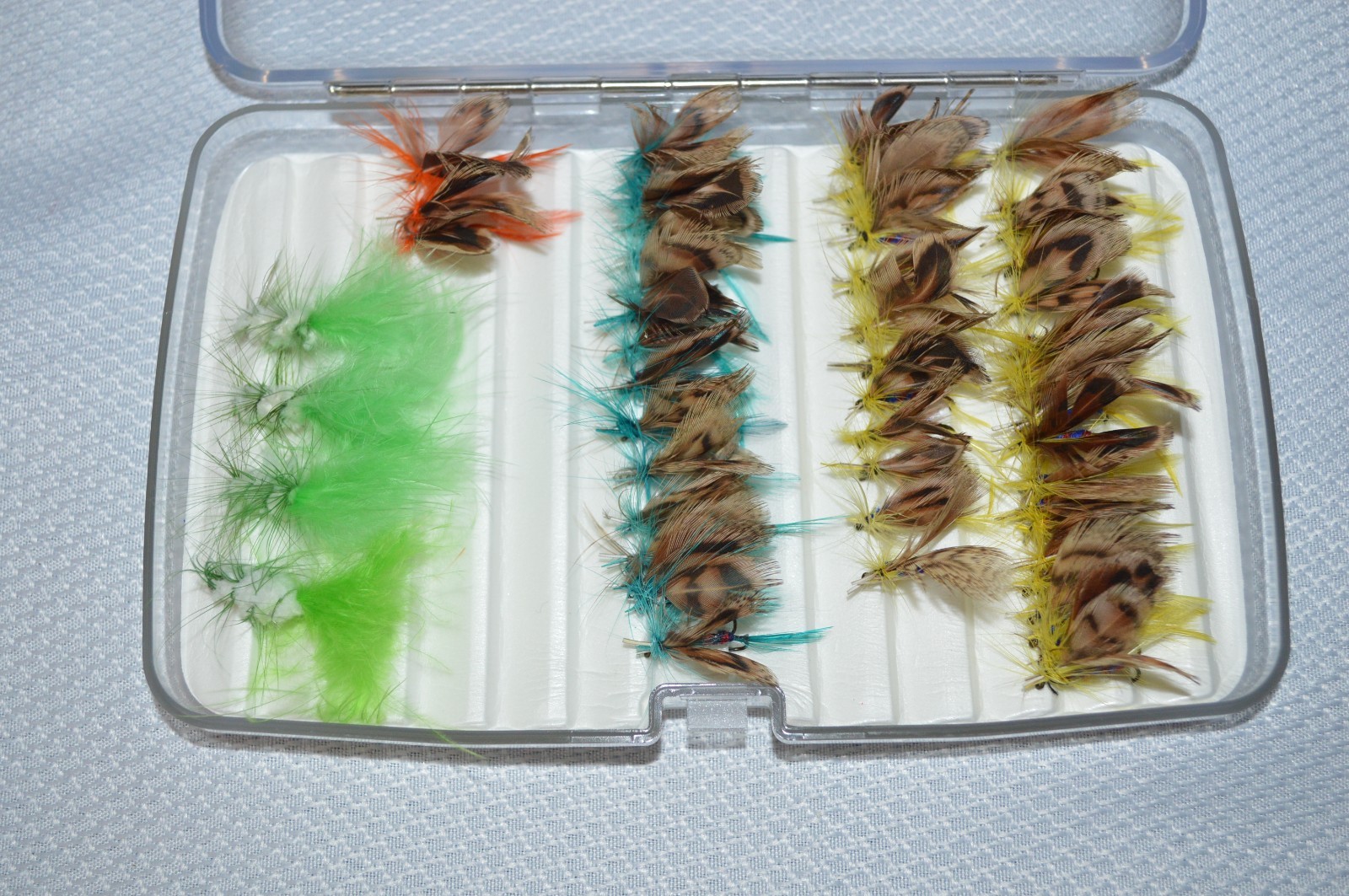 FISHING LOT ~ FLY FISHING ~ FLY LURES ~ FIES ~ HOOKS ~ FISHING LINE ~ LOT # 060 - Image 4