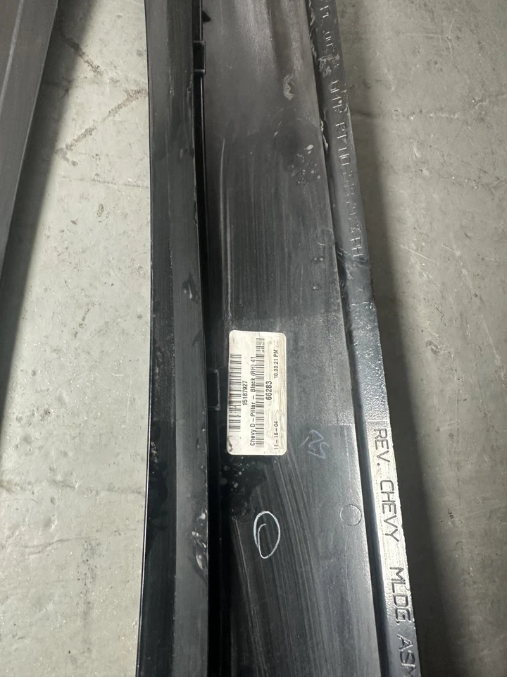 🔥2002-2009 Chevrolet TRAILBLAZER Rear Lift Gate Pillar Trim Molding BLACK SET 2 - Image 4 of 4