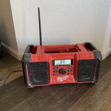 MILWAUKEE 2890-20 M18 Jobsite Radio Corded AM/FM/Aux Rugged Works Missing Cover