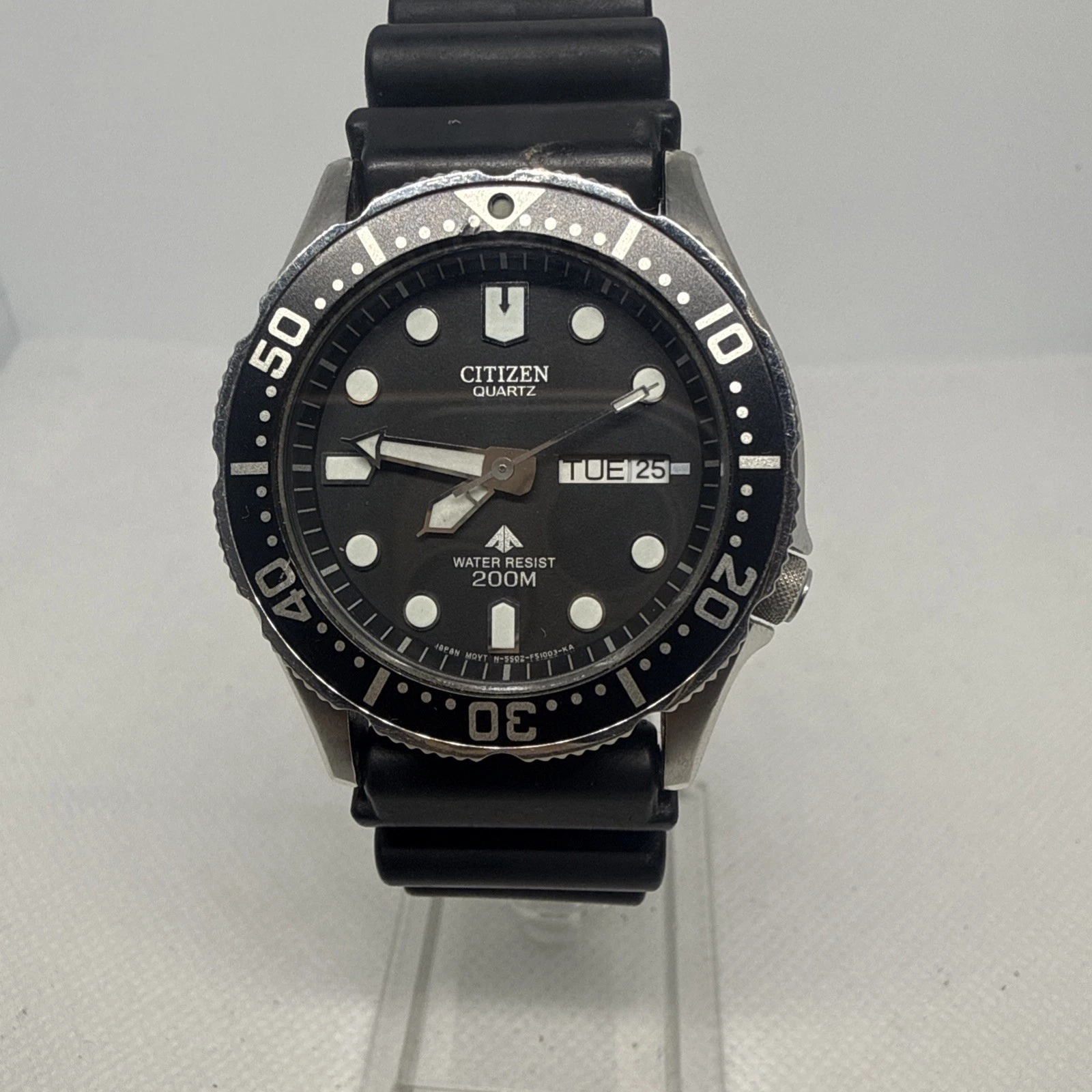 Citizen Promaster Diver 200m Quartz Watch Black Dial Day Date 5502-S012846