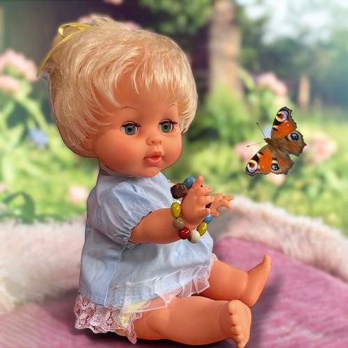 Vintage 1970s Palitoy 14” Baby Doll – Blonde Hair, Sleep Eyes, Made in England - Picture 2 of 15