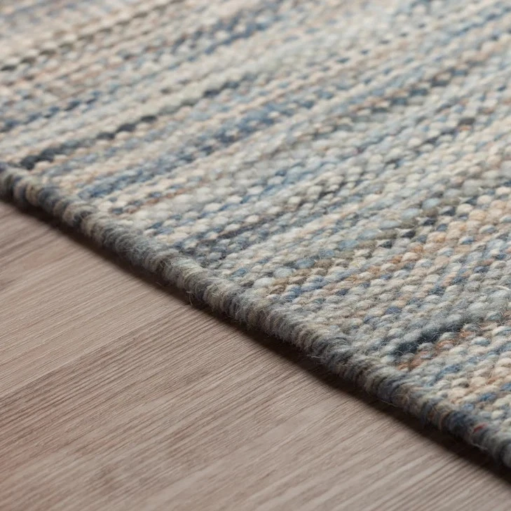 Alfombras rectangulares Dalyn Targon TA1 azul marino 3'6" x 5'6" TA1NA4X6 Foto 2 de 4