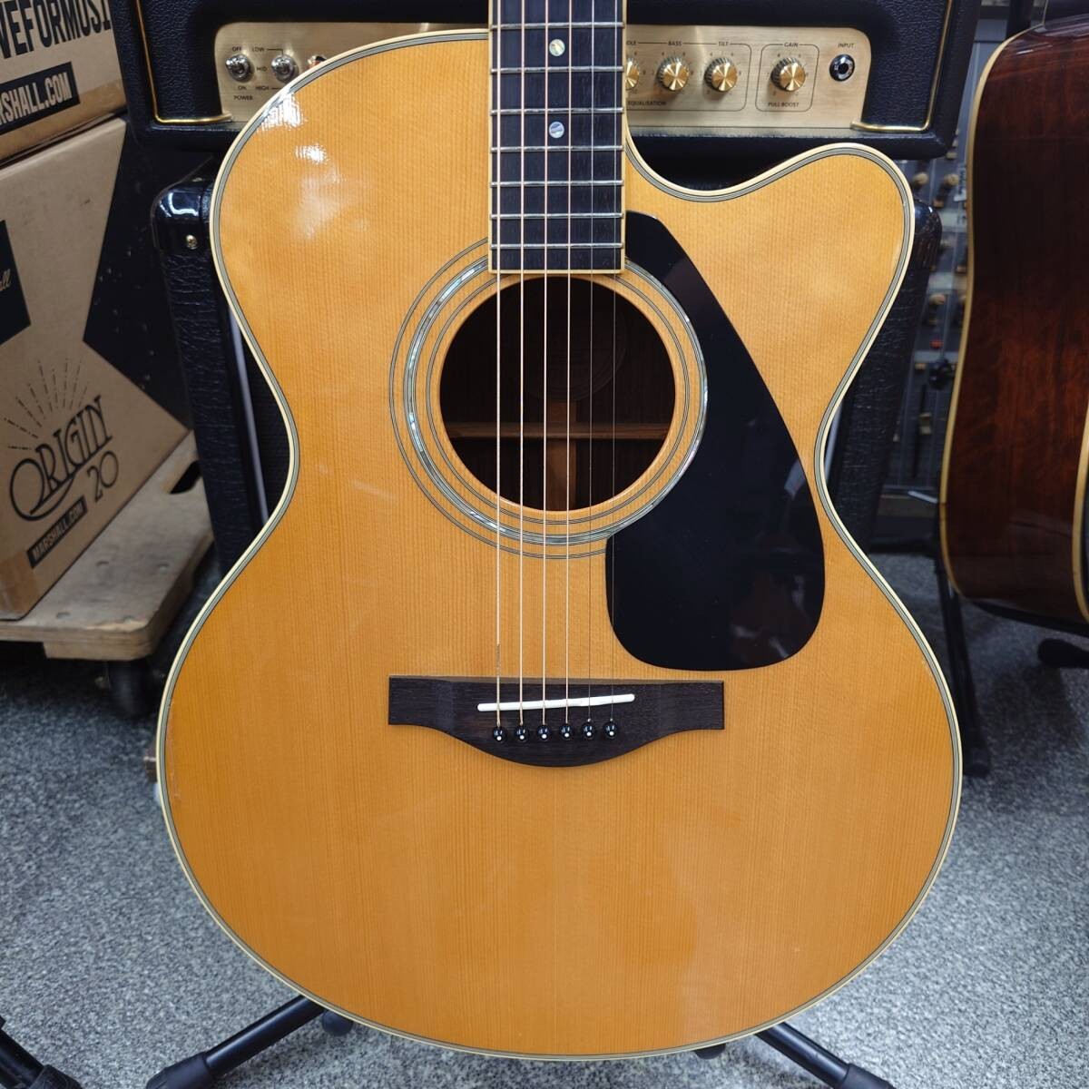 Electric Acoustic Guitar Yamaha LJX 16 CP Natural Working