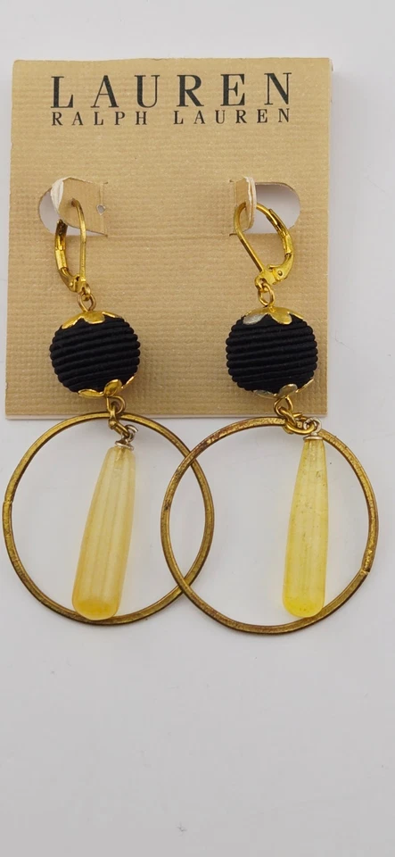 Pendientes circulares colgantes Ralph Lauren con cierre de palanca bola negra y lágrima de vidrio amarillo Foto 2 de 3