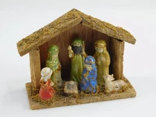 Vintage NATIVITY SCENE Ceramic Figures WOODEN MANGER Stable ONE PIECE Cute!