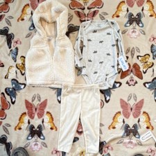 Carter's 3 Piece Hooded Vest Bodysuit Pants Set 12m Ivory Gray Animal Print
