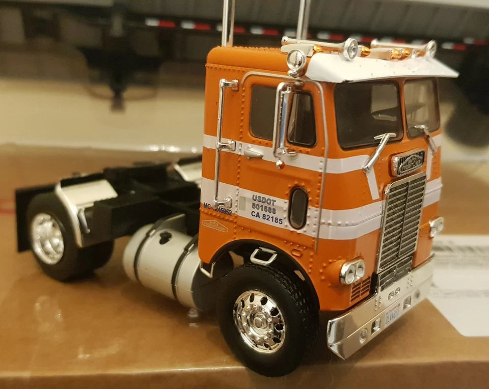 Camion Americano 1/43 ALTAYA N°11 Anerican Truck Freightliner COE (1976) N° 11 - Immagine 4 di 4