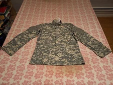 U.S. Army ACU Camouflage Combat Coat Size Large-Long New