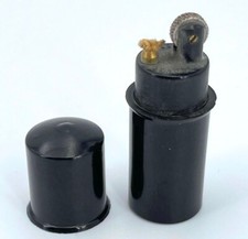 Joli petit briquet en bakelite noire, objet publicitaire ,  années 1940s