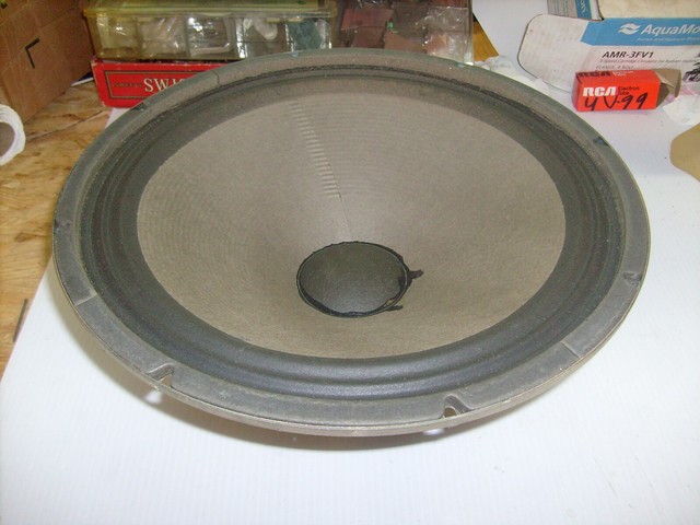 kustom subwoofer