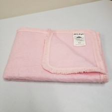 Rosebud 35x45 Pink Acrylic Vintage USA Baby Blanket