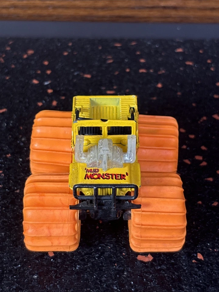 Jeep Mud Monster 1992 Matchbox ruedas naranja neón Super Chargers Racers W43 Foto 3 de 4