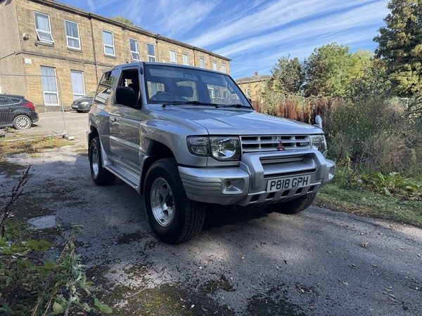 eBay - Mitsubishi Pajero V6 3500 SWB 4W...