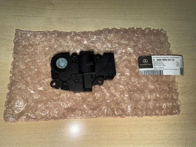 Genuine Mercedes-Benz Stepper Motor Replacement For Sprinter 907 910 A0009065913