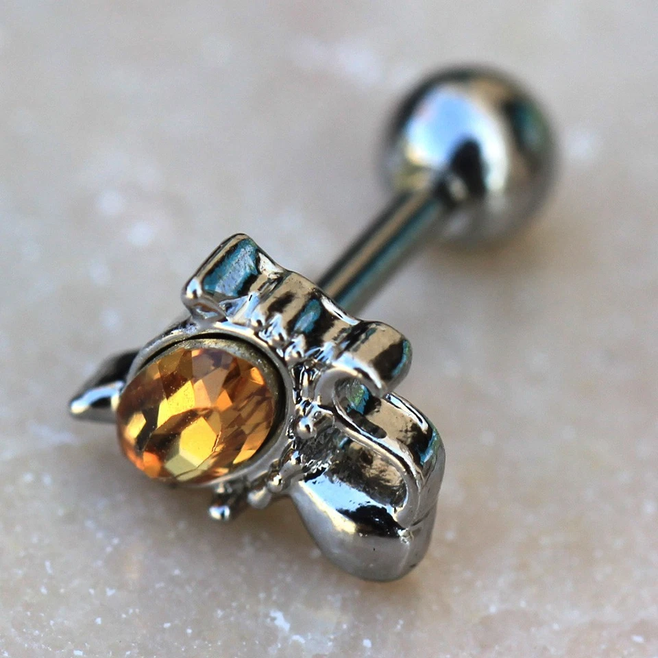 Pendiente de cartílago topacio gato acero inoxidable 316L Foto 3 de 3