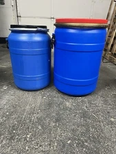 2 pack Food Grade Plastic Barrels, 35 Gallon And 22 Gallon, Shipped Together