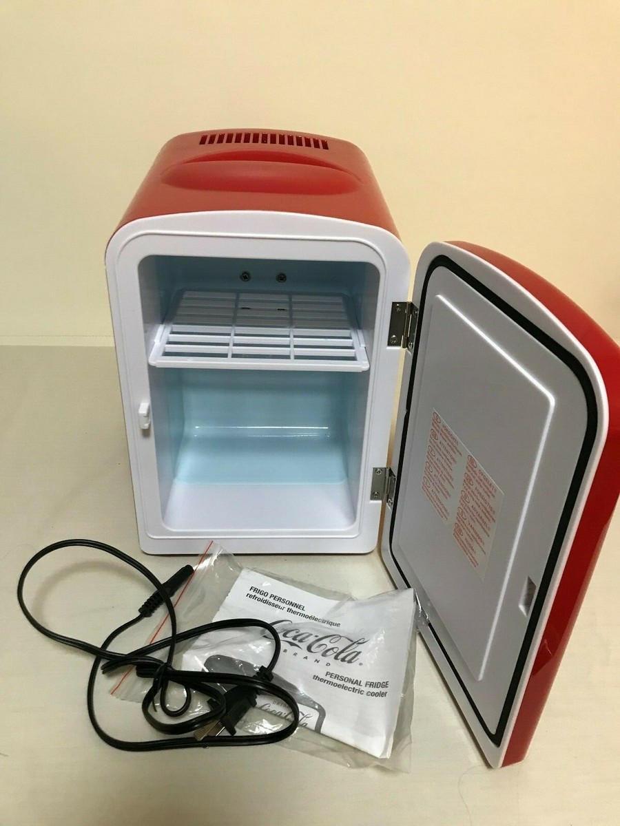 Coca-Cola ディスプレイ小型冷蔵庫 本体　現在使用中　引き取りOK Collectible Coca-Cola Mini Red Electric Personal Fridge/Cooler | eBay